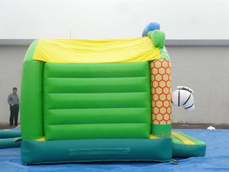Safari Park Inflatable Bouncer With Slide factory