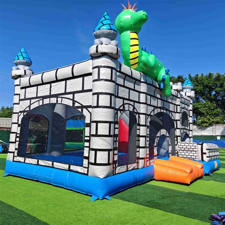 Dragon Castle Inflatable Bounce House Combo Medieval Bouncy Castle With Slide suppliers